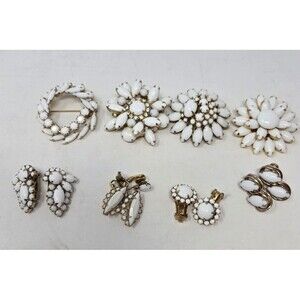 VINTAGE JEWELRY BUNDLE WHITE MILK GLASS RHINESTONE & GOLD TONE BROOCH EARRING